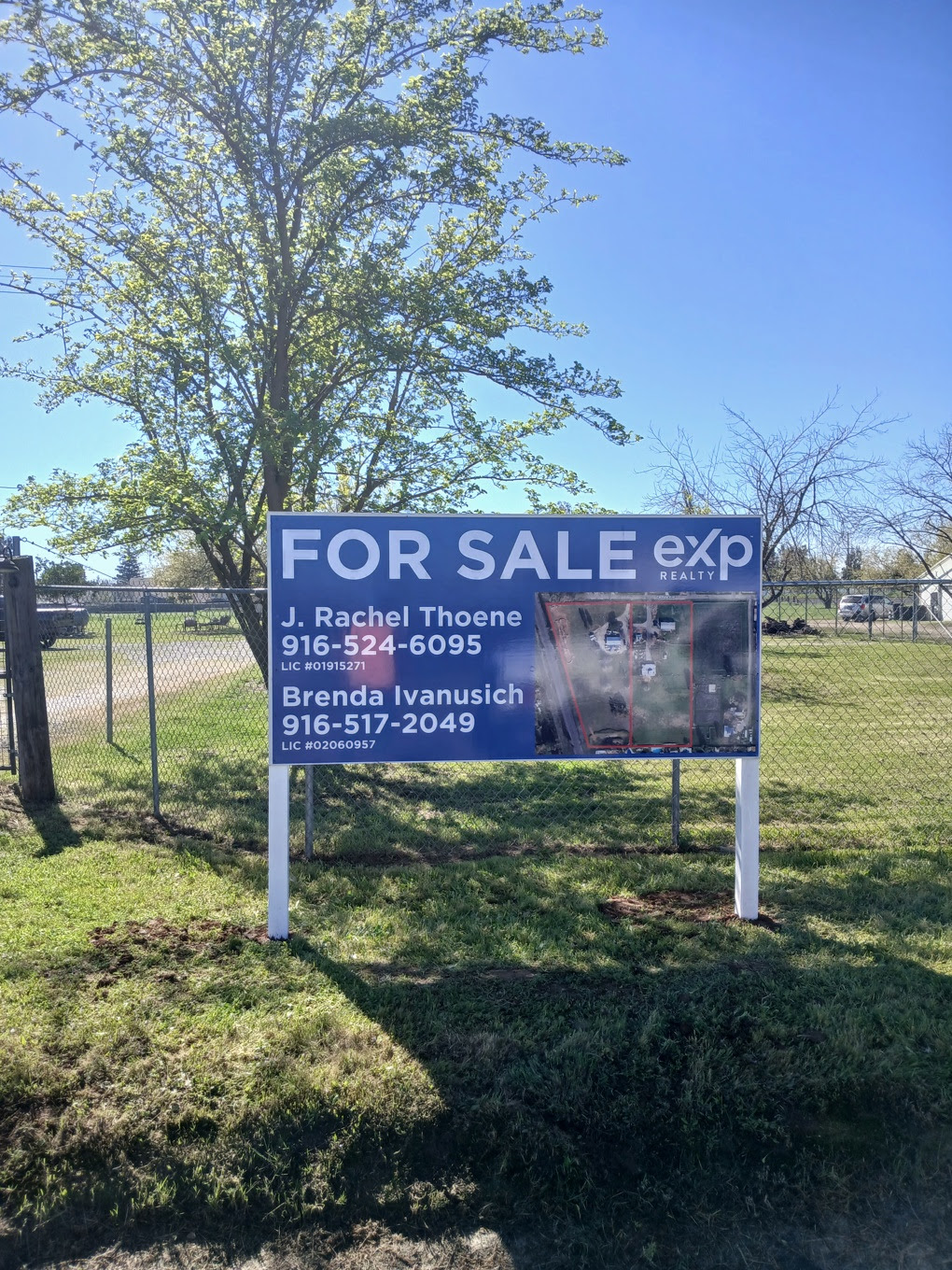 Foothill Sign Post | Real Estate Sign Installation – Sacramento Area